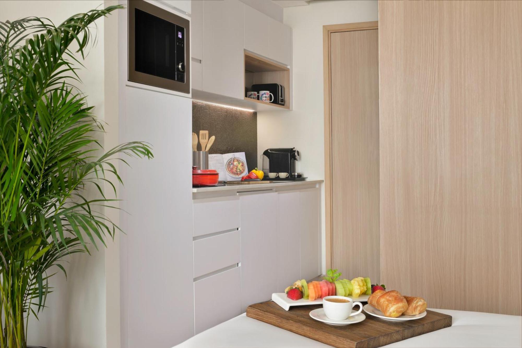 Adagio Premium The Palm Апарт-готель Дубай